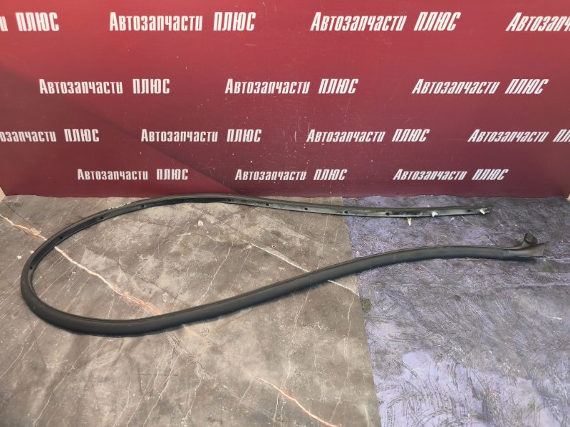 Уплотнитель двери
