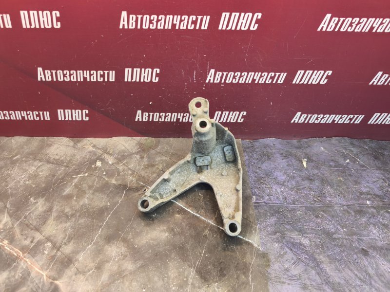 Кронштейн кпп