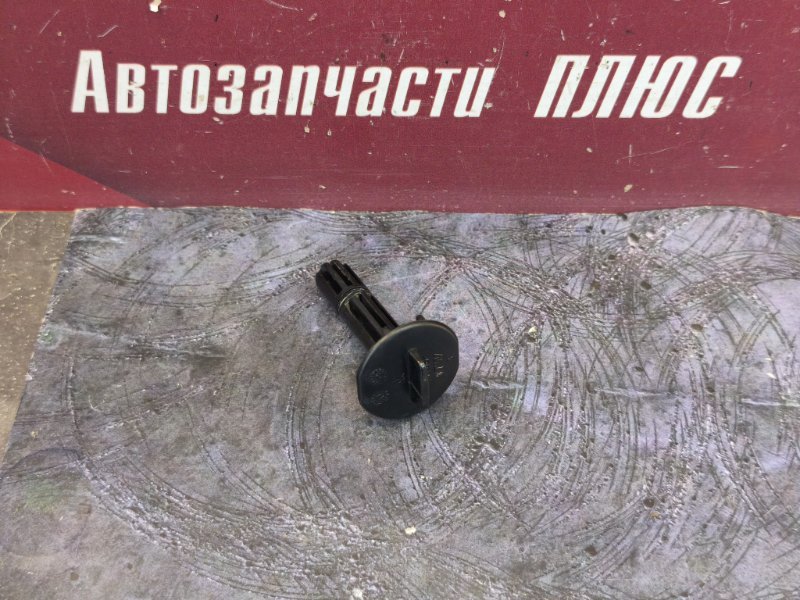 Крепление радиатора