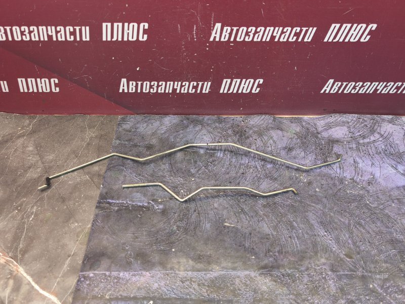Тяга замка двери