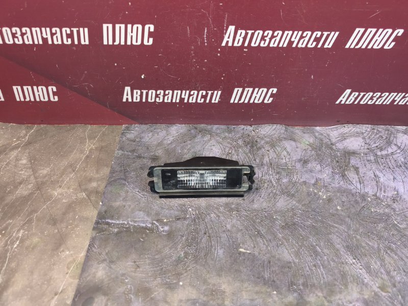 Плафон подсветки номера
