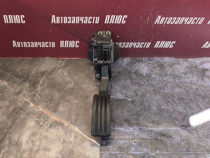 Педаль газа