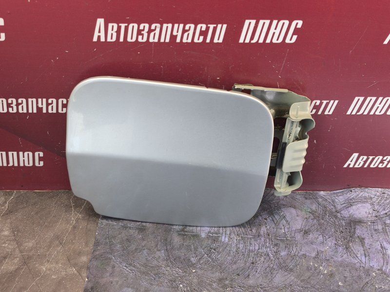 Лючок бензобака