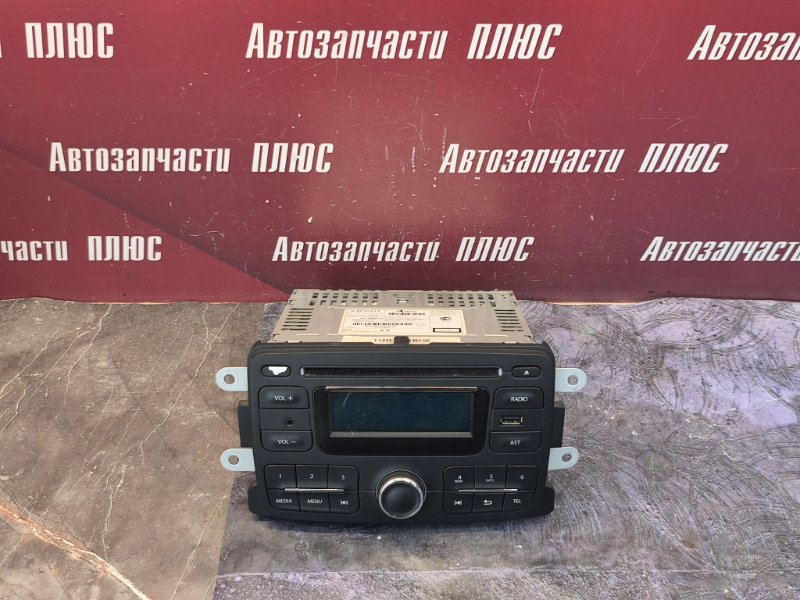 Магнитола штатная