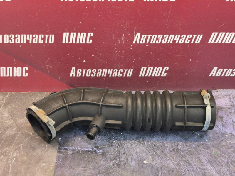 Патрубок воздушного фильтра