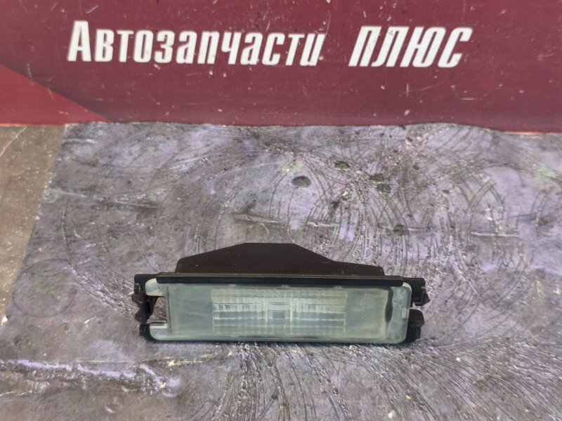 Плафон подсветки номера