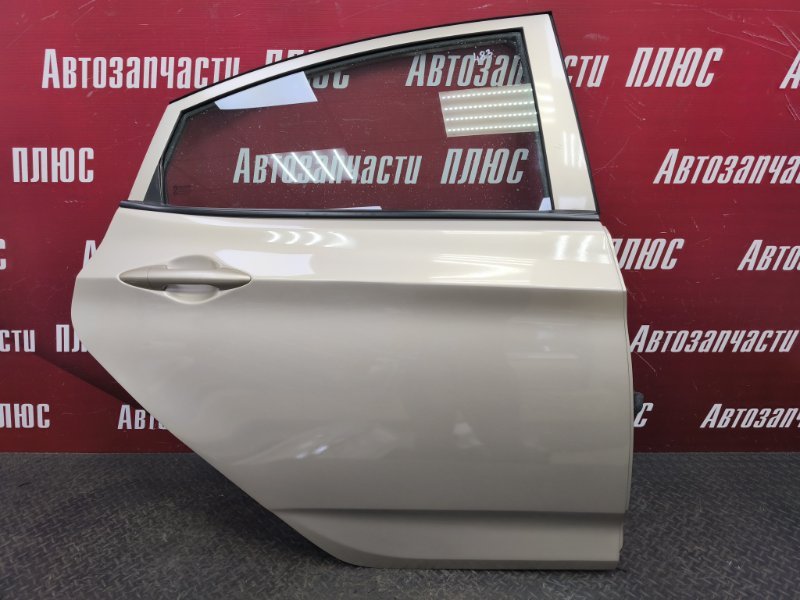 Дверь боковая