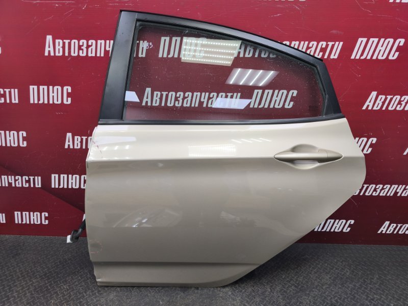 Дверь боковая