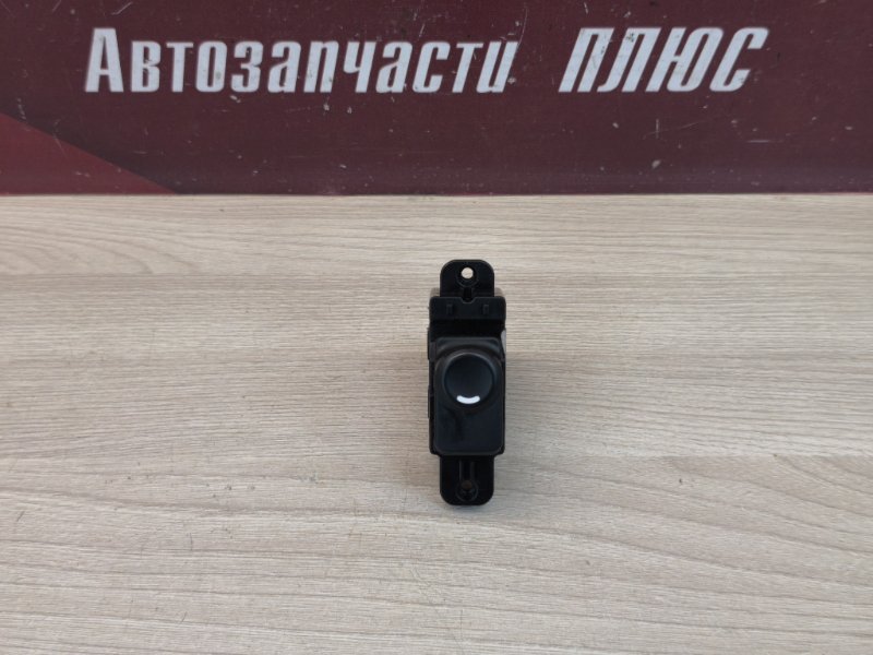 Кнопка стеклоподъемника двери