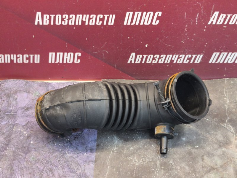 Патрубок воздушного фильтра