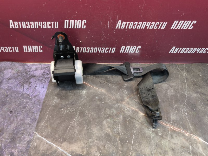 Ремень безопасности