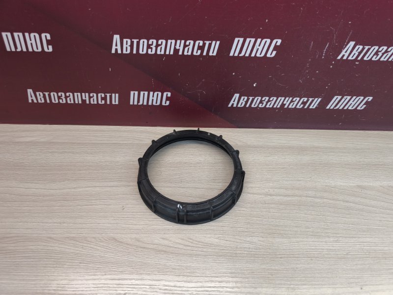 Гайка топливного насоса