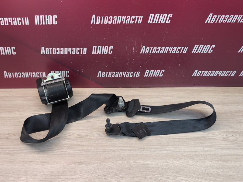 Ремень безопасности