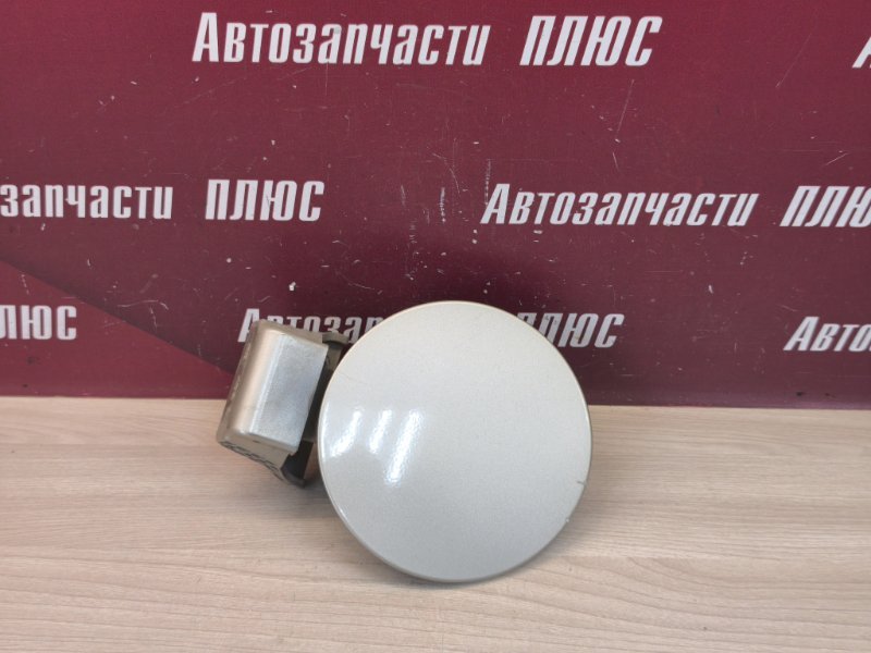 Лючок бензобака