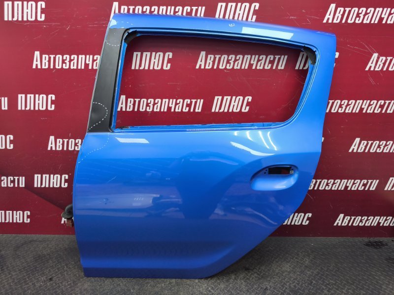 Дверь боковая