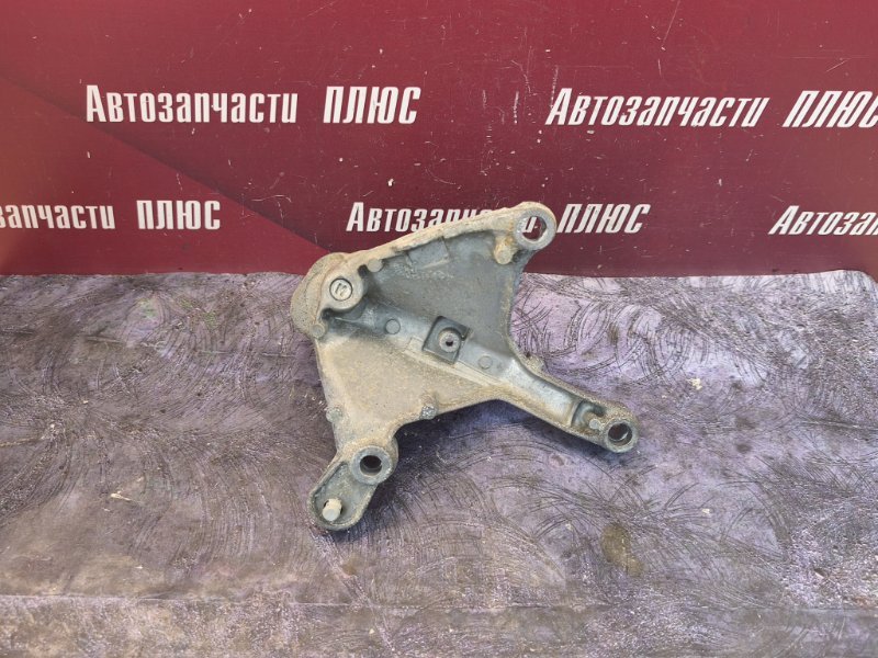 Кронштейн опоры кпп
