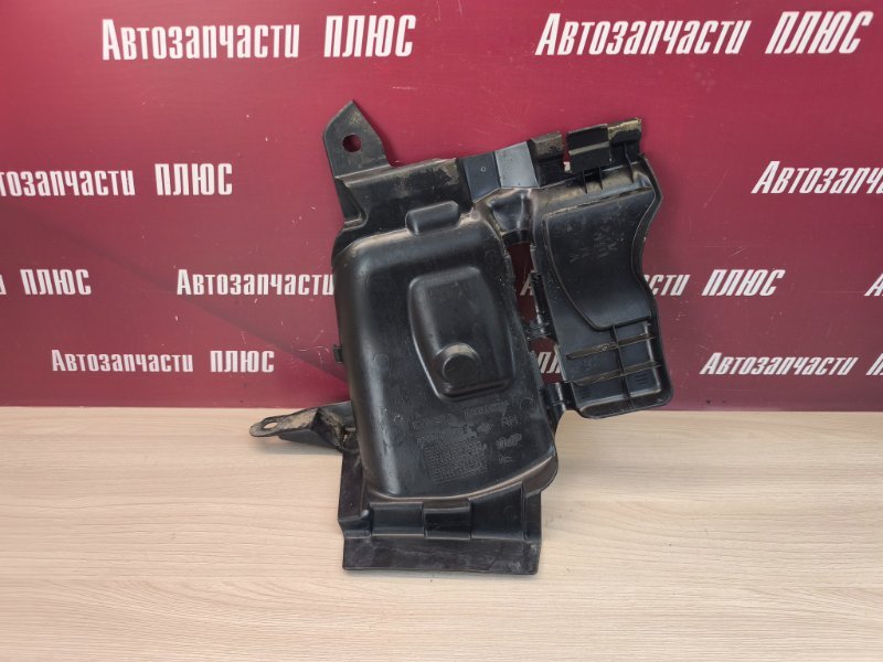 Пыльник двигателя