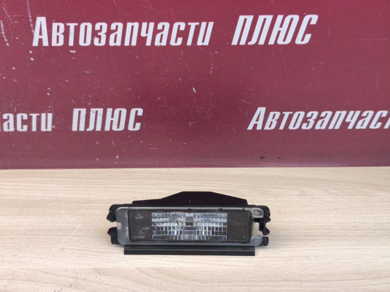 Плафон подсветки номера