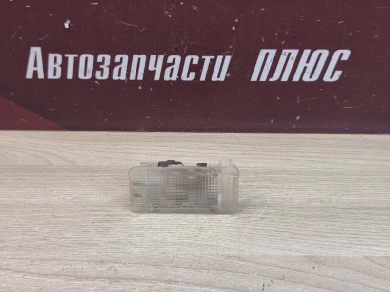 Плафон подсветки багажника
