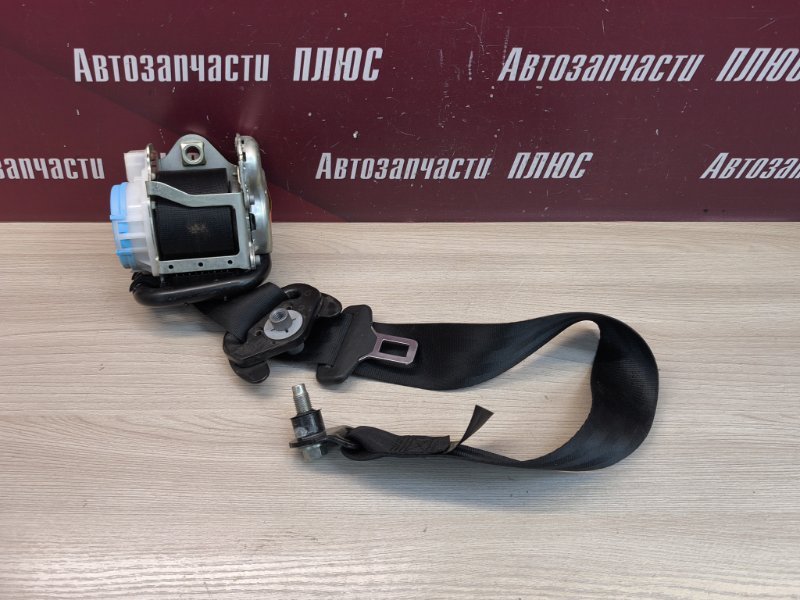 Ремень безопасности