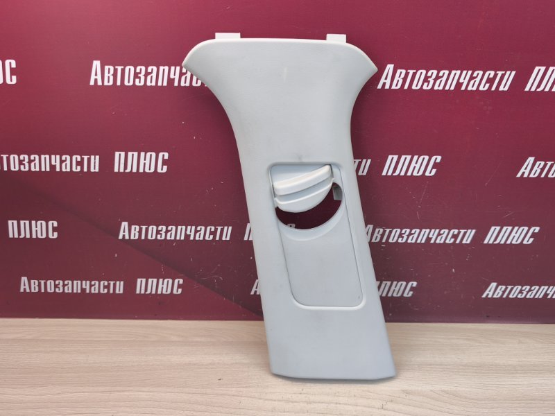 Обшивка средней стойки