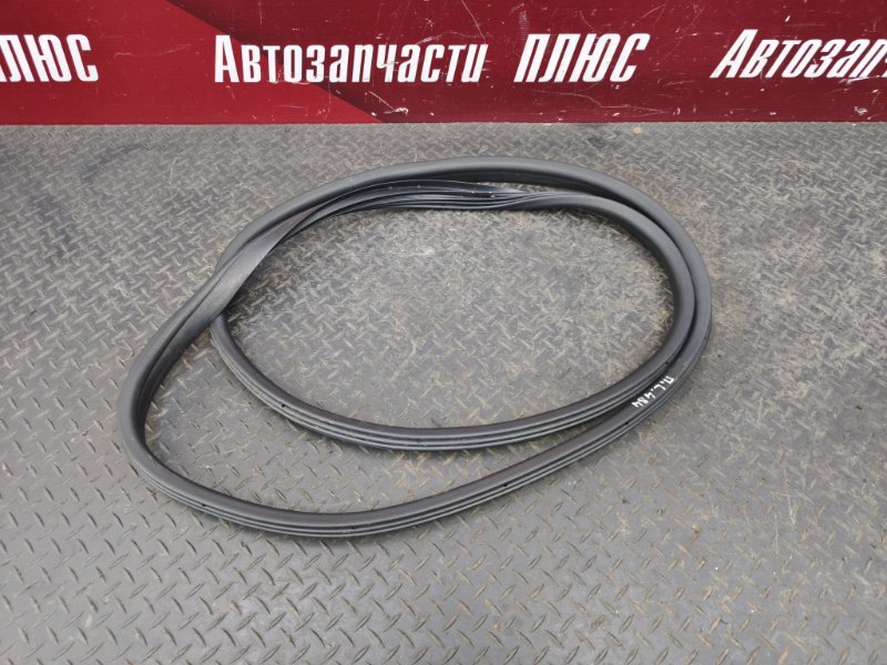 Уплотнитель двери