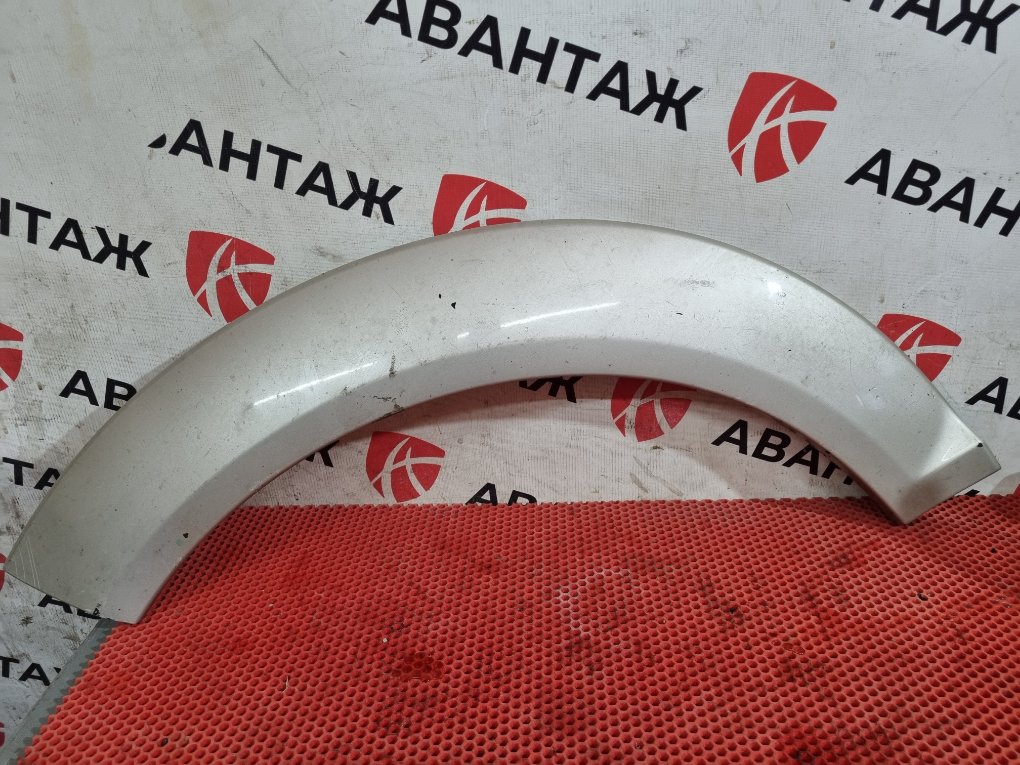 Накладка   крыла передняя левая Audi Q7 4L0853717A Б/У