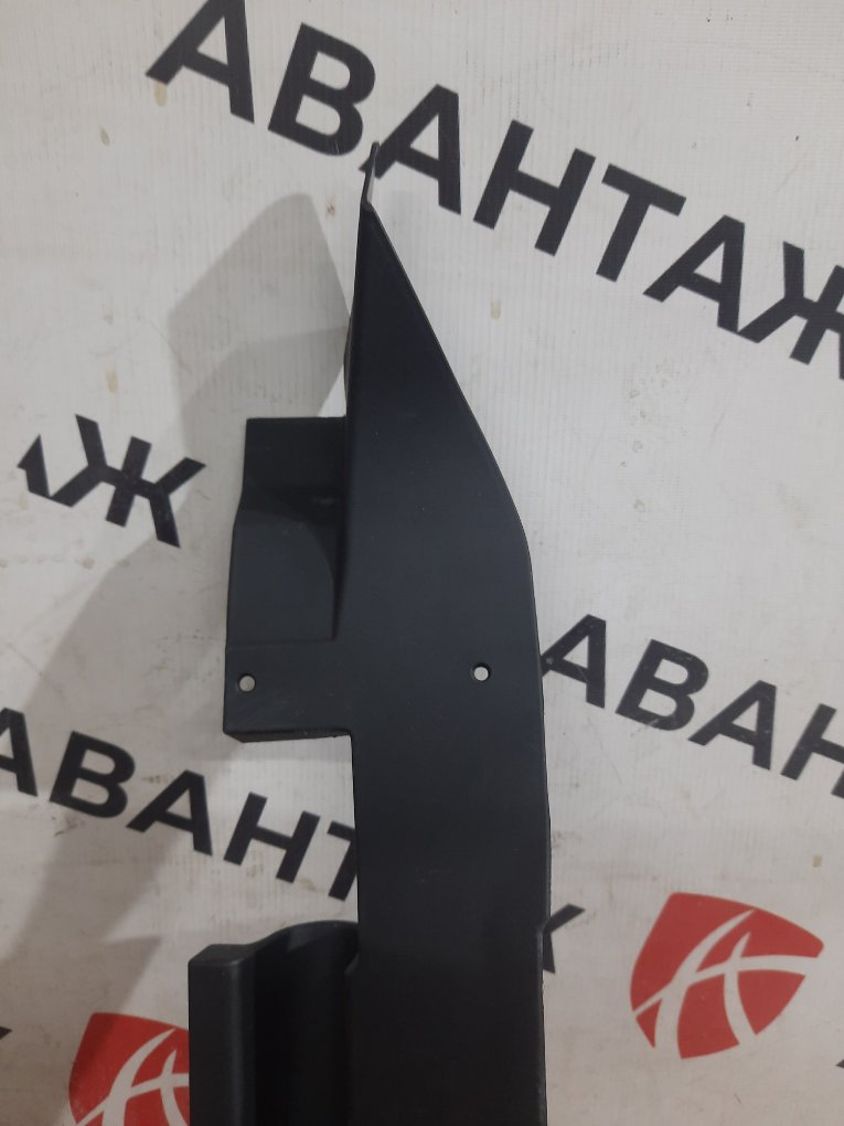 Верхняя накладка   крыла GS8