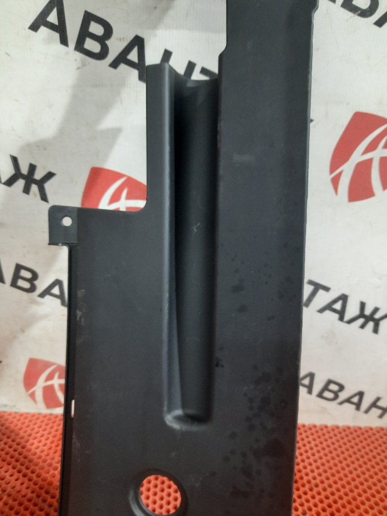 Верхняя накладка   крыла GAC GS8