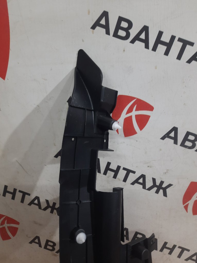 Верхняя накладка   крыла GS8