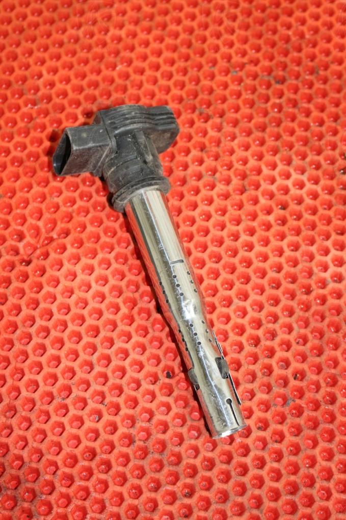 Катушка зажигания Volkswagen Golf 6 SC1820 Б/У