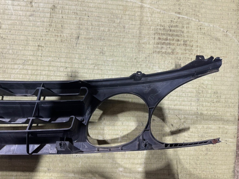 Решетка радиатора EMINA CXR10