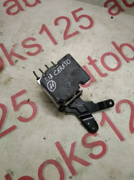 Блок abs Kia Cerato 2012 Блок abs Kia Cerato 2012