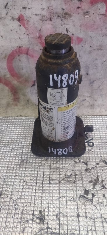 Домкрат Hyundai Porter Домкрат Hyundai Porter