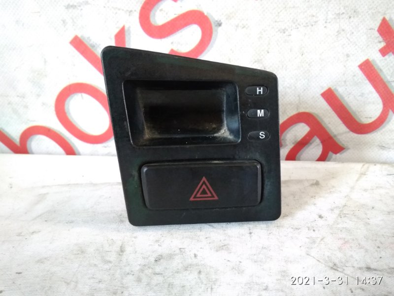 Часы Ssangyong Musso FJ 2003 Часы Ssangyong Musso FJ 2003