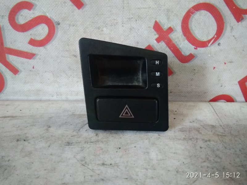Часы Ssangyong Musso FJ 2003 Часы Ssangyong Musso FJ 2003