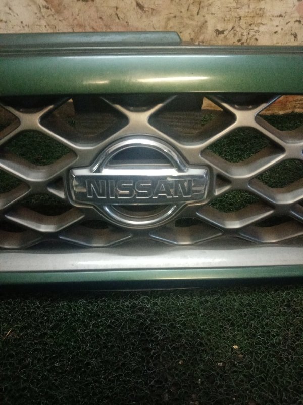 Решетка радиатора Nissan Terrano TR50 ZD30