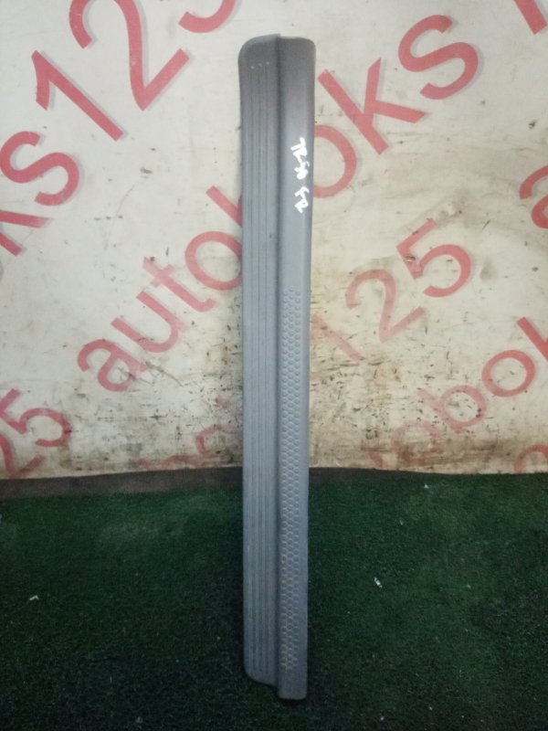 Накладка на порог передняя правая Nissan Terrano 2000 TR50 ZD30 769510W000 контрактная