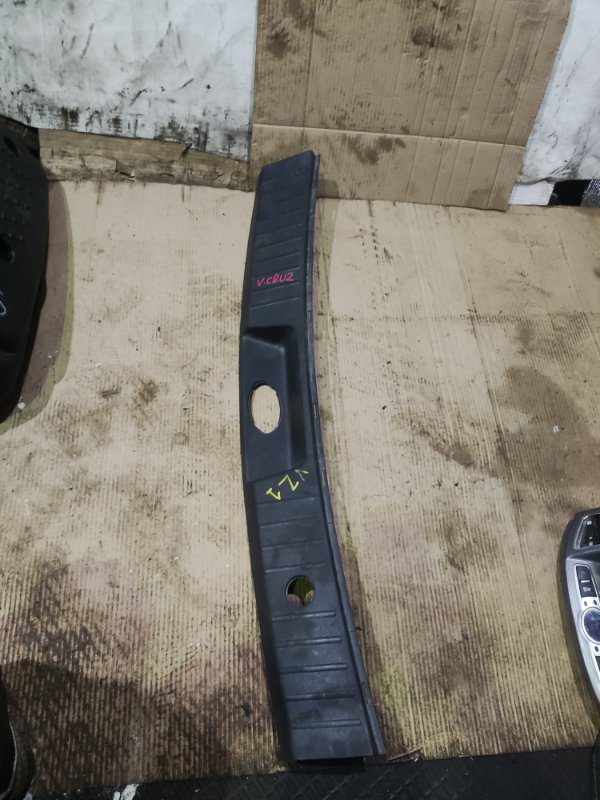 Накладка замка багажника Hyundai VeraCruz 2007 EN D6EA 857803J000 контрактная
