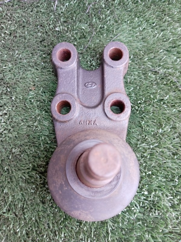 Шаровая опора передняя правая Starex 2005 A1 D4CB