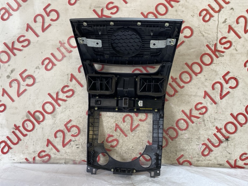 Консоль магнитофона для SsangYong Rexton RJN D27DTP, 7657008B00, 8520008B40, 7657008B00, 8520008B40 6 ракурс Консоль магнитофона для SsangYong Rexton RJN D27DTP, 7657008B00, 8520008B40, 7657008B00, 8520008B40 6 ракурс