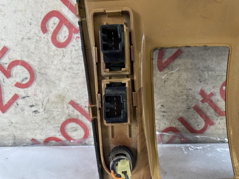 Консоль кпп для Hyundai Terracan HP J3, 84670H1610, 84670H1610 7 ракурс Консоль кпп для Hyundai Terracan HP J3, 84670H1610, 84670H1610 7 ракурс
