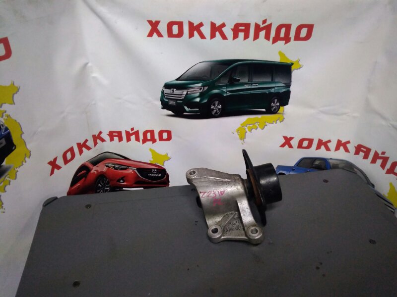 Подушка двигателя Mitsubishi Colt Plus Z23W 4A91 левая