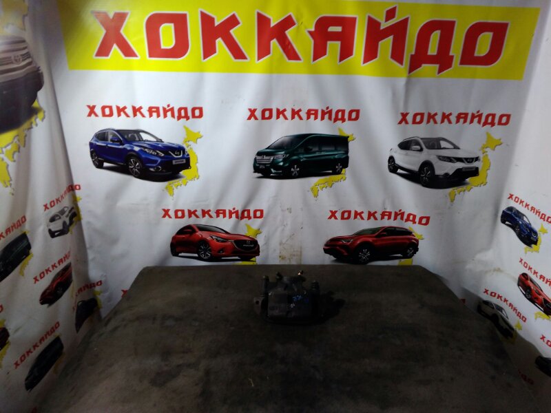 Суппорт Toyota Estima Emina TCR10G 2TZ-FE передний левый