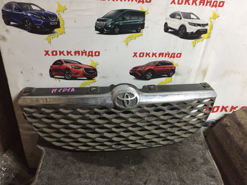 Решетка радиатора Toyota Duet M100A EJ-DE