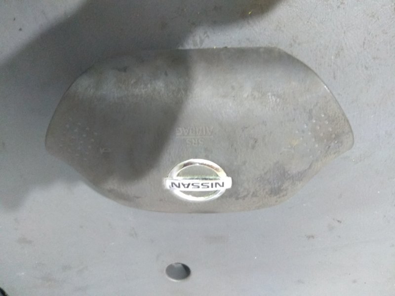 Крышка подушки безопасности водителя Mazda Bongo SK82V F8