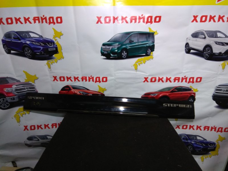 Фонарь вставка багажника Honda Stepwgn RF5 K20A 2005 задний