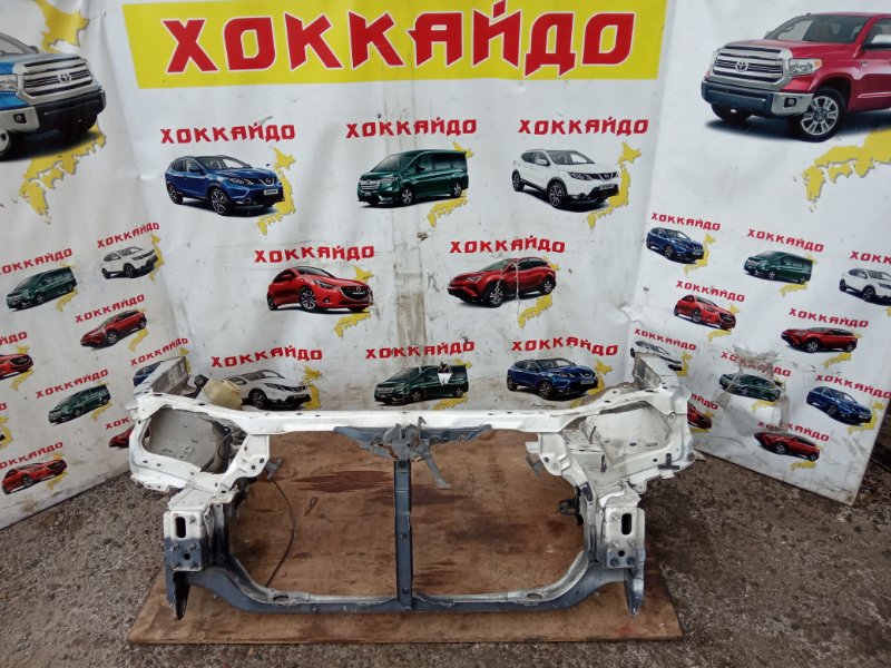 Рамка радиатора Toyota Mark Ii Qualis MCV25W 2MZ-FE