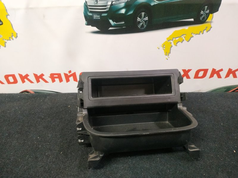 Рамка магнитофона Honda Partner EY8 D16A 03.1996