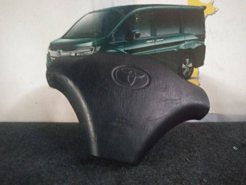 Крышка подушки безопасности водителя Toyota Caldina ST210G 3S-FE 01.2000
